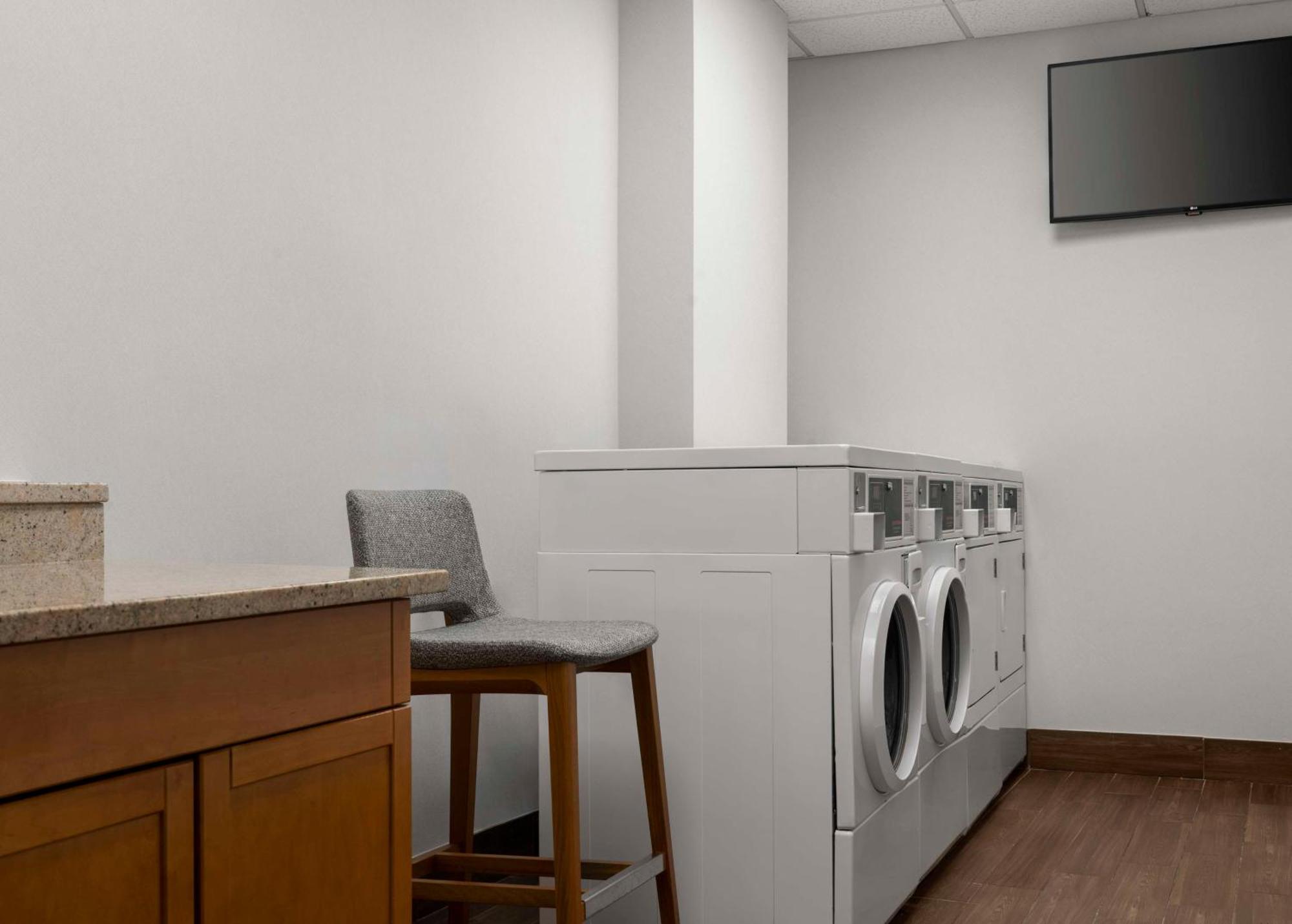 Homewood Suites By Hilton Boston Cambridge-Arlington, Ma Екстер'єр фото